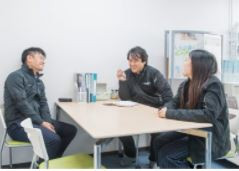 株式株式会社