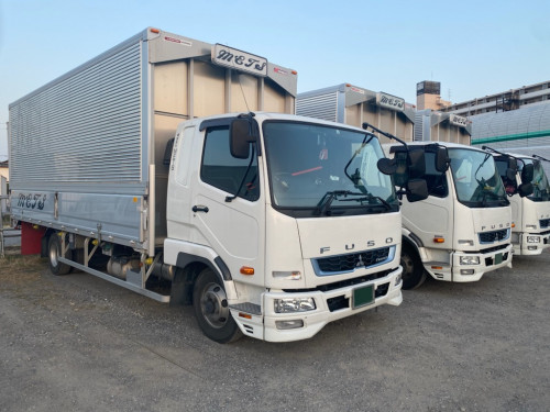 株式株式会社